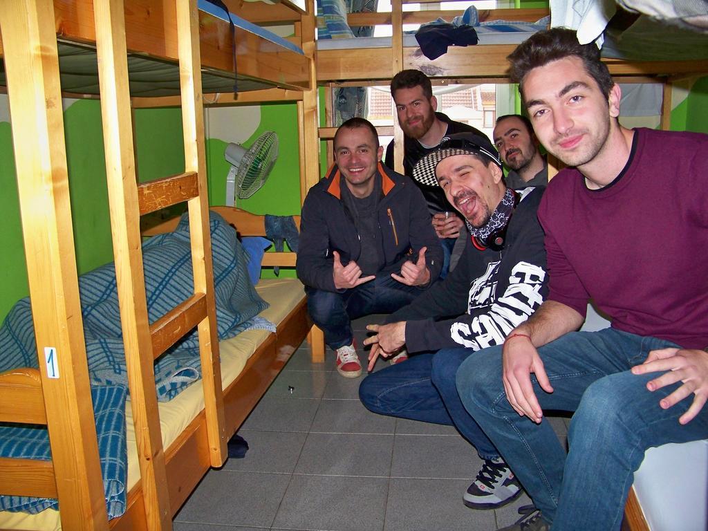 Yo Ho Hostel Varna Dış mekan fotoğraf